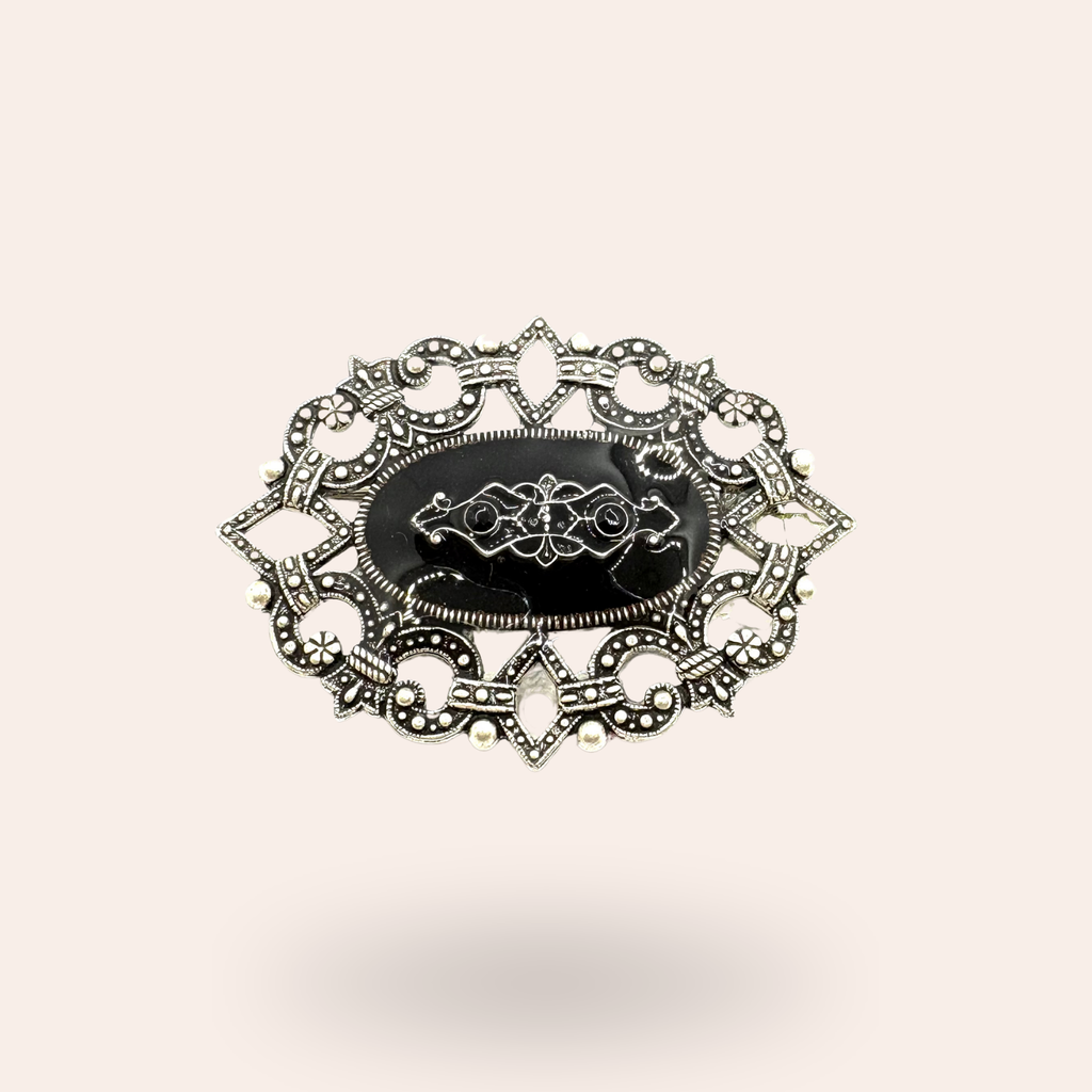 Broche Lady