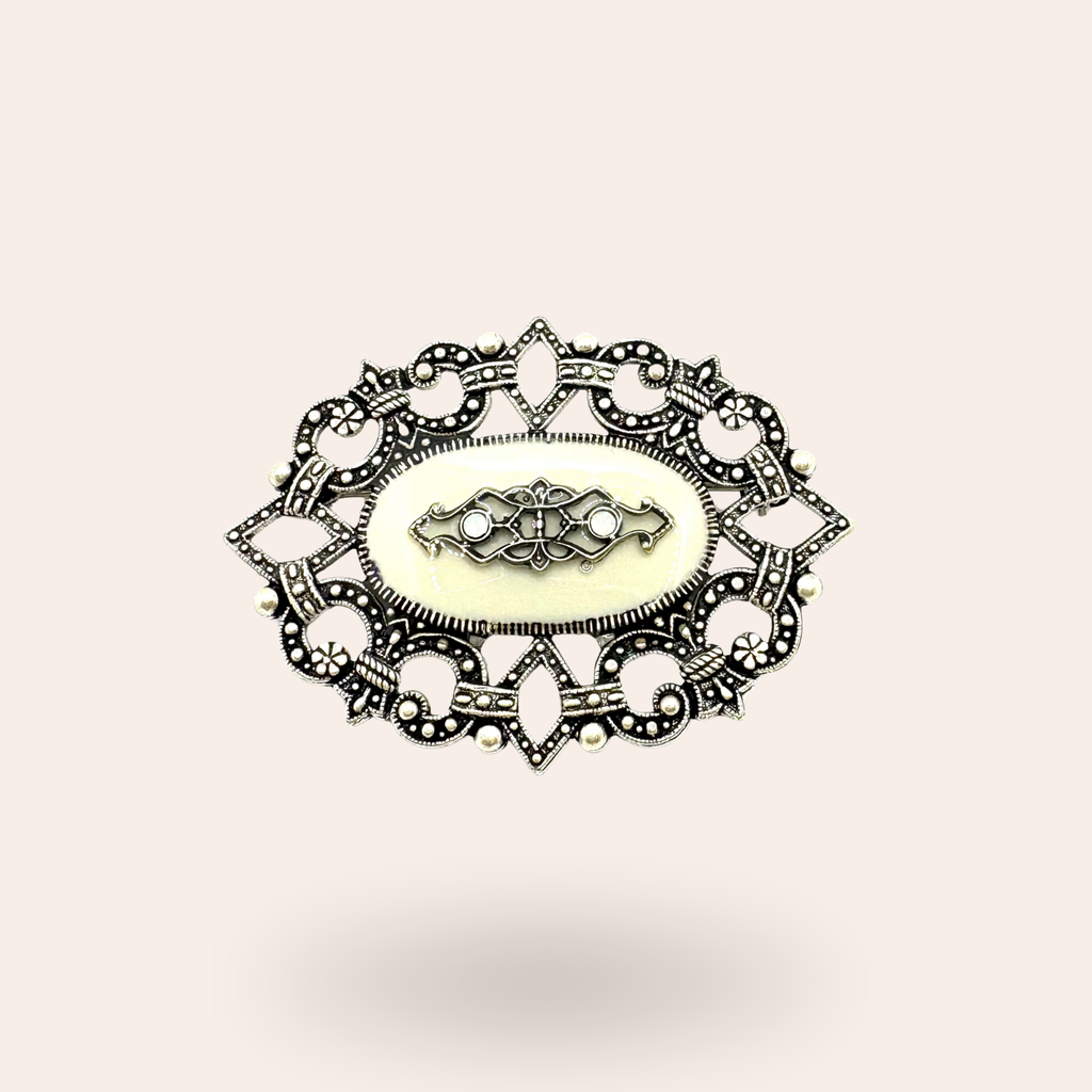 Broche Lady