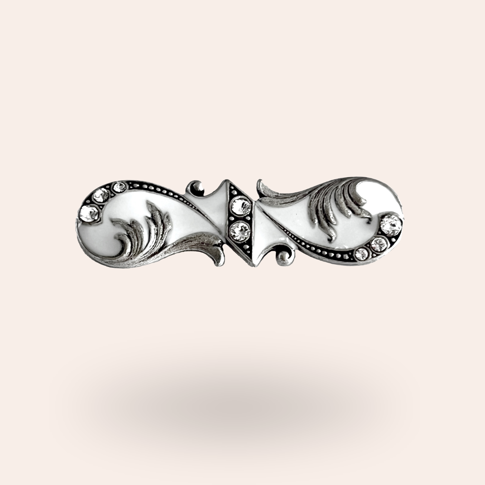 Broche Hildegarde