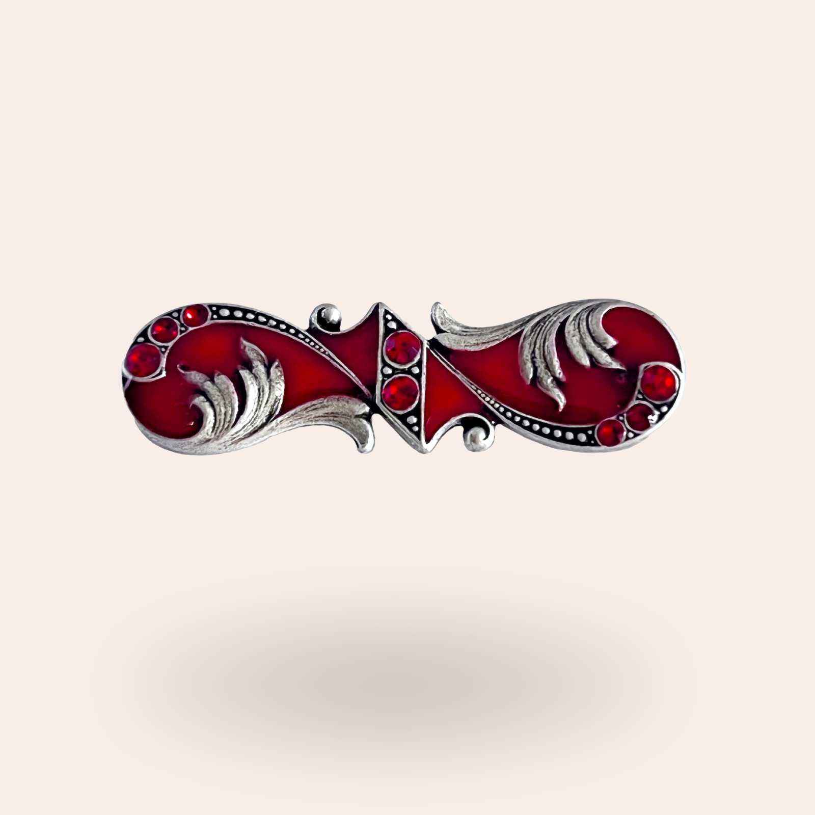 Broche Hildegarde