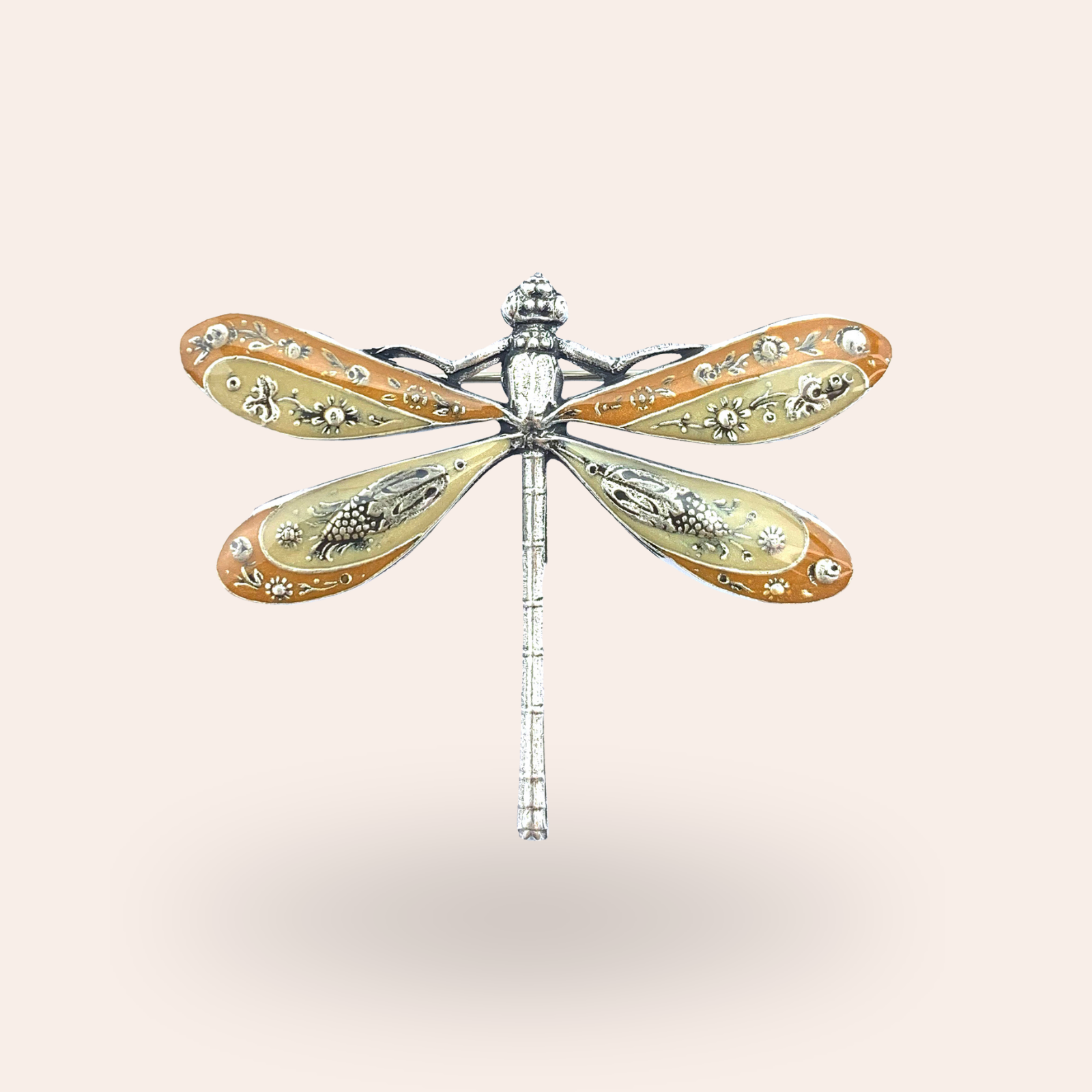 Broche Libellule gravée