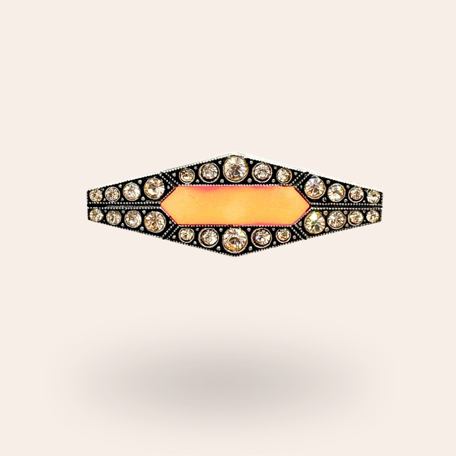 Broche Raja