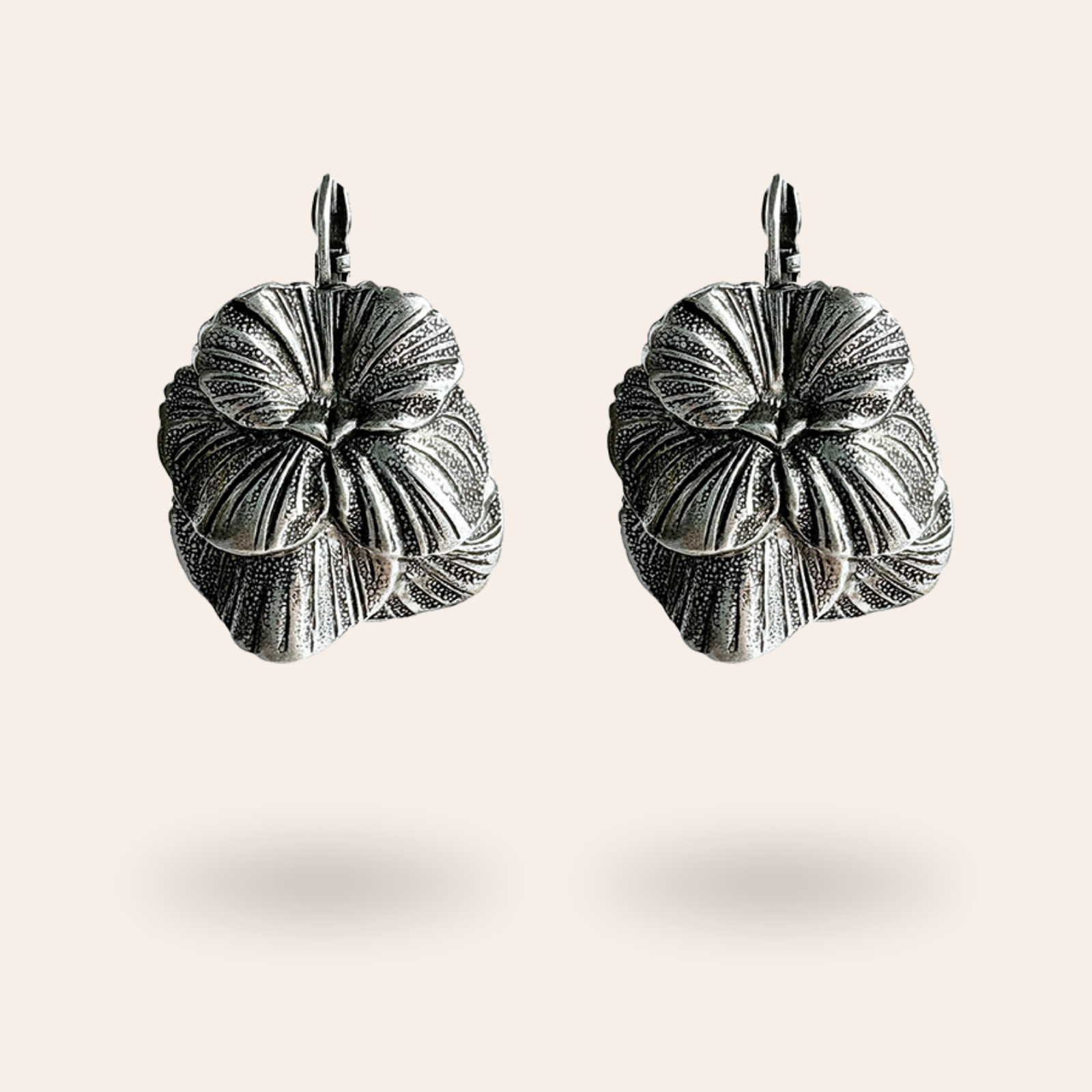 Boucles d'oreilles Crocus Argentées Pendantes