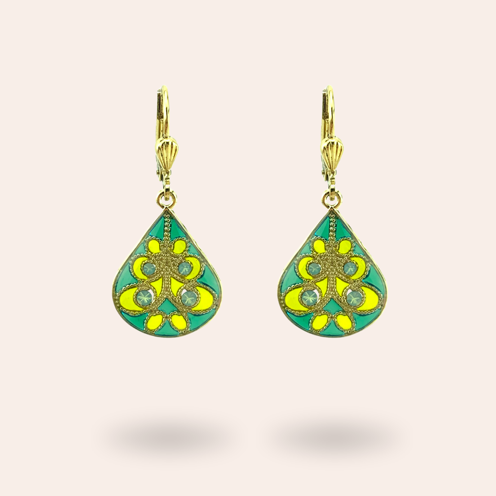 Boucles d'oreilles Entrelacs dorées