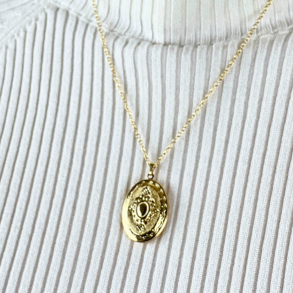 Collier Locket minorque Doré