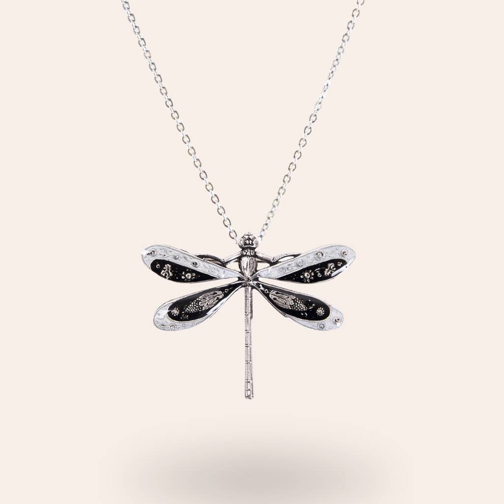 Collier Libellule gravée