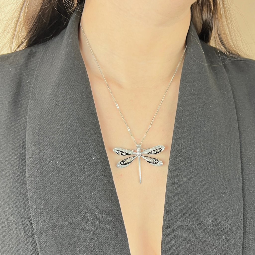 Collier Libellule gravée