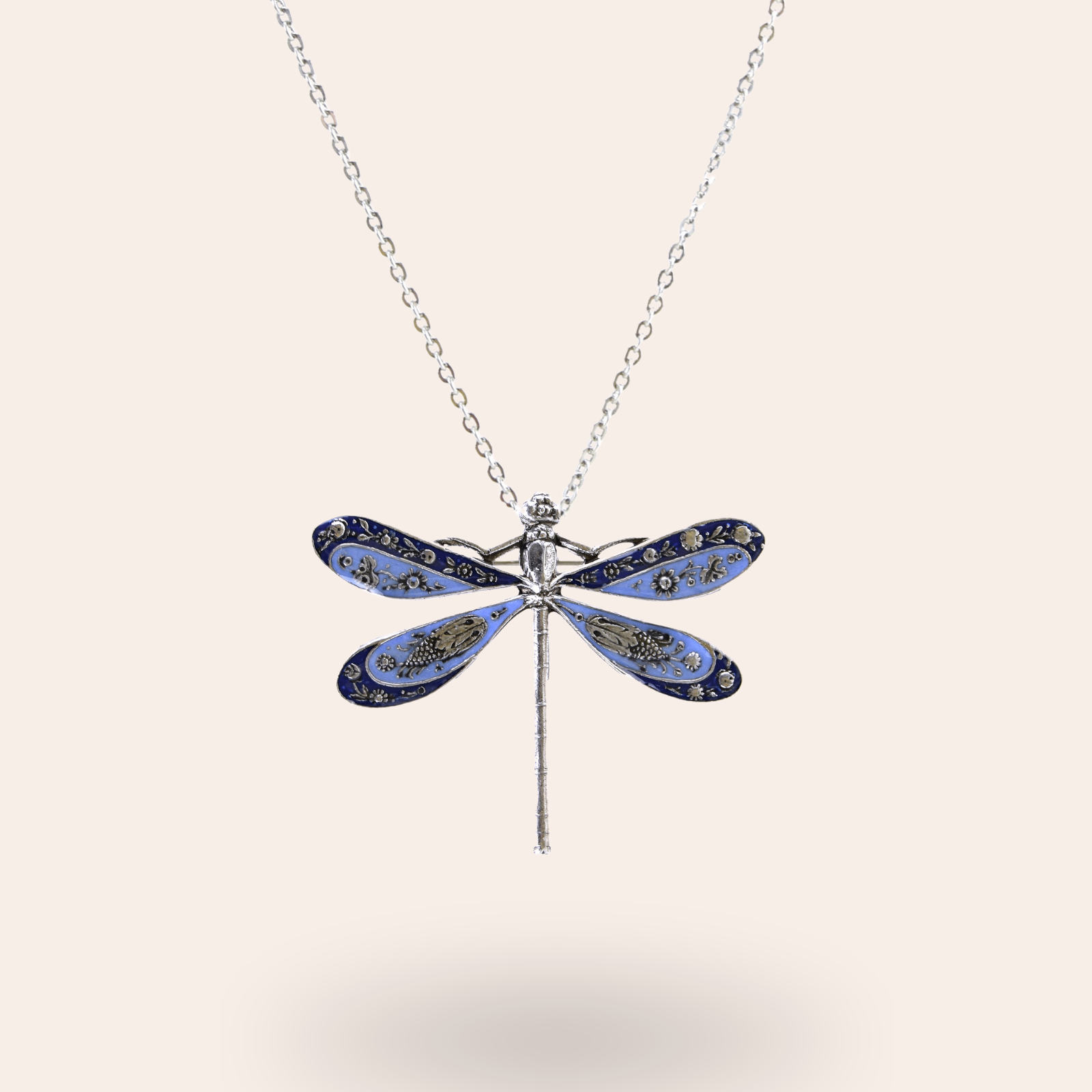 Collier Libellule gravée
