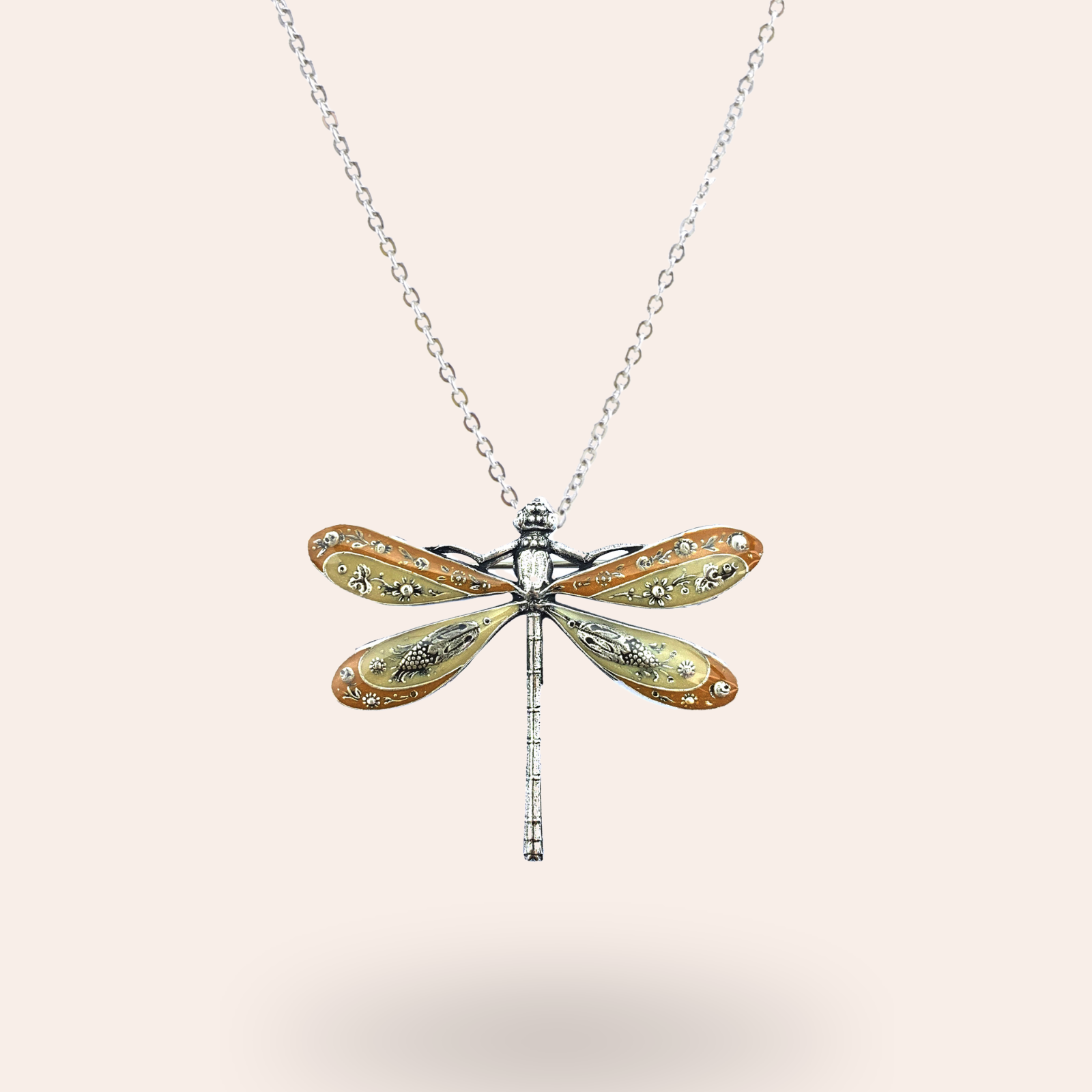 Collier Libellule gravée