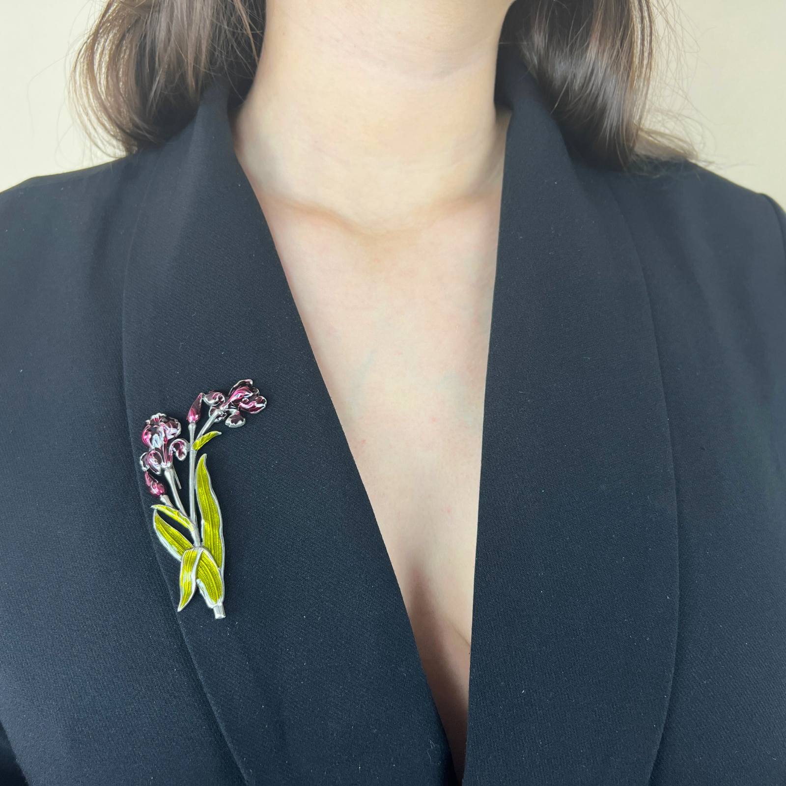 Broche Iris en fleur