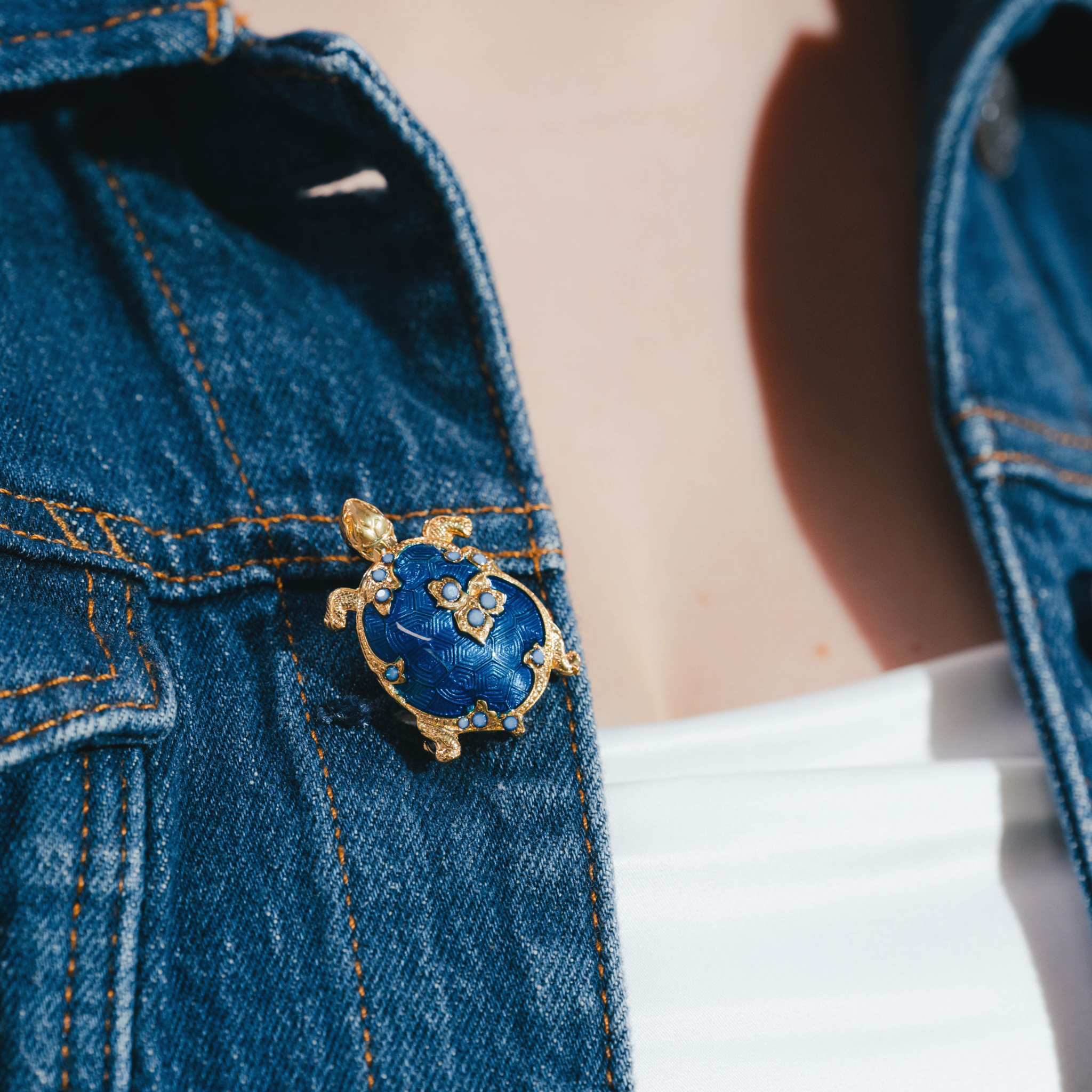 Broche Tortue Dorée